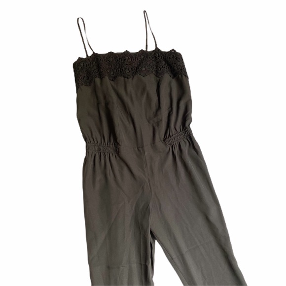 NWT Ann Taylor Black Lace Trim Cinched Jumpsuit - Picture 7 of 10